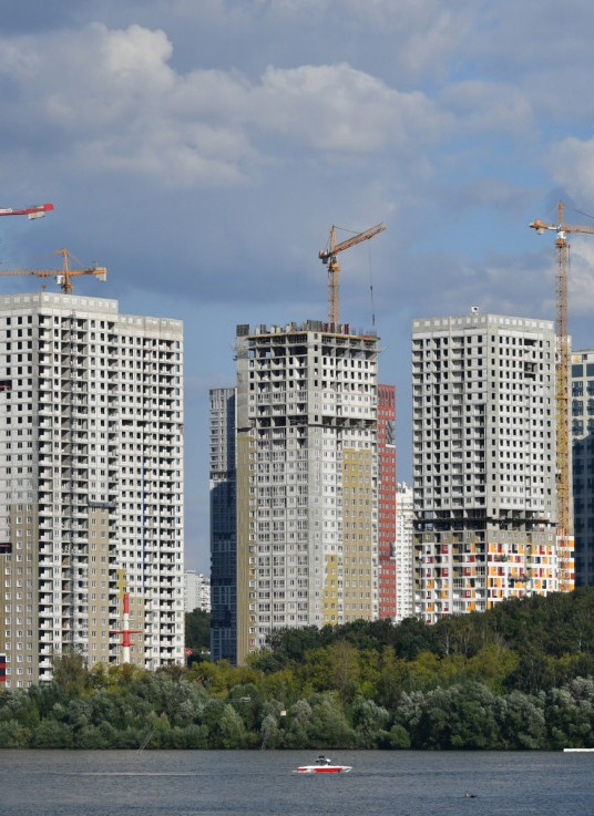 Запуск новых жилых проектов в России вырос почти на 40%