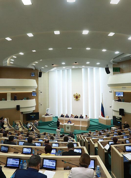 Сенаторы внесли в Госдуму законопроект о реформировании контрактной системы