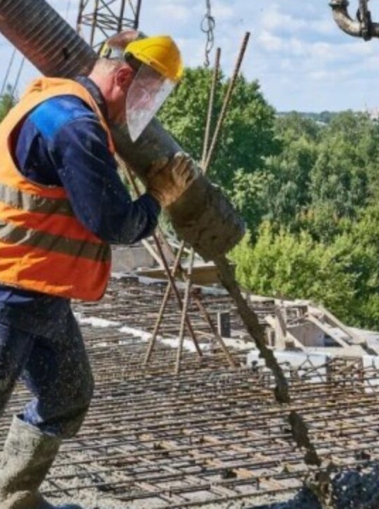 Монтажники, сварщики и бетонщики стройке нужны всегда!